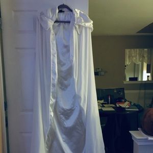 Pyramid Collection White Velvet Cape